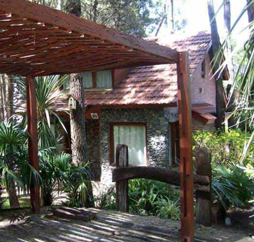 Cabanas Del Bosque Balneario Mar Azul Rom bilde